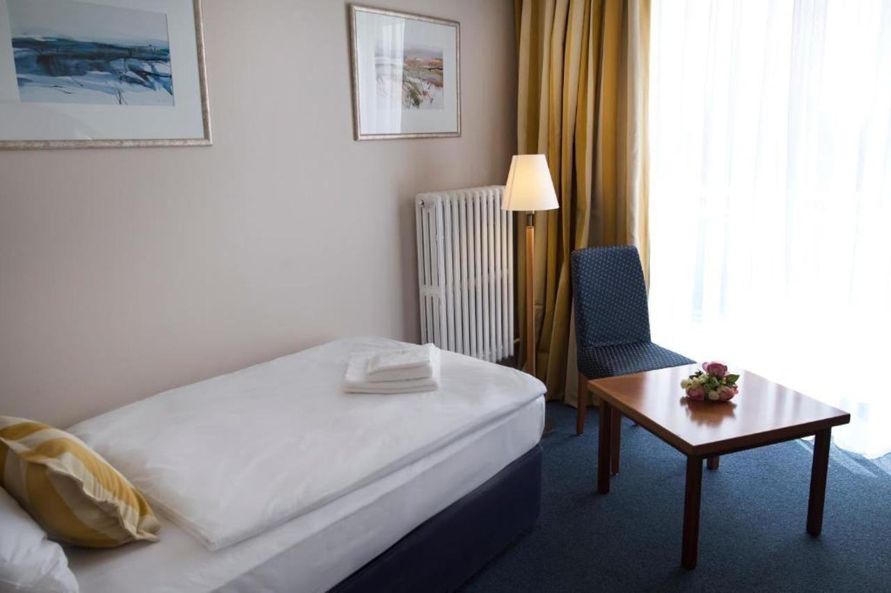 Hotel Marttel Karlovy Vary Extérieur photo