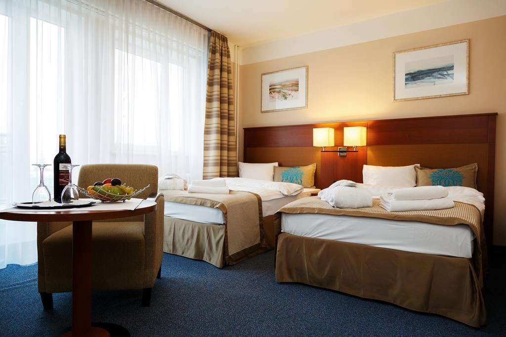 Hotel Marttel Karlovy Vary Extérieur photo