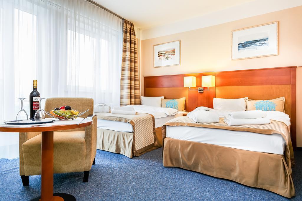 Hotel Marttel Karlovy Vary Extérieur photo