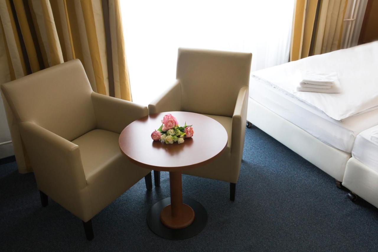 Hotel Marttel Karlovy Vary Extérieur photo